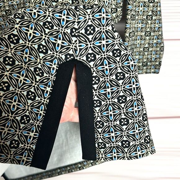 J.McLaughlin Tunic Top Black White Blue Geometric Print Catalina Cloth M - Picture 6 of 11